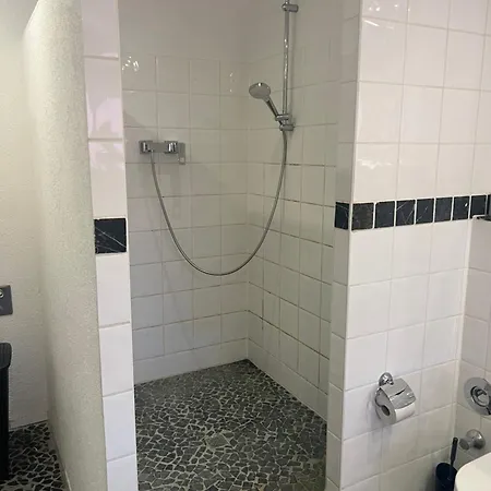 Appartement Sehr Grosse Naehe Duesseldorf, Flughafen Und Messe